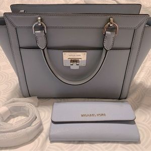 Micheal Kors Purse and Wallet